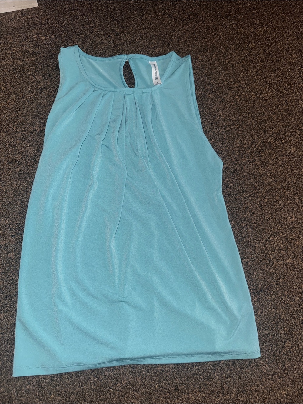Zenana Outfitters Aqua Pleated Keyhole Tank